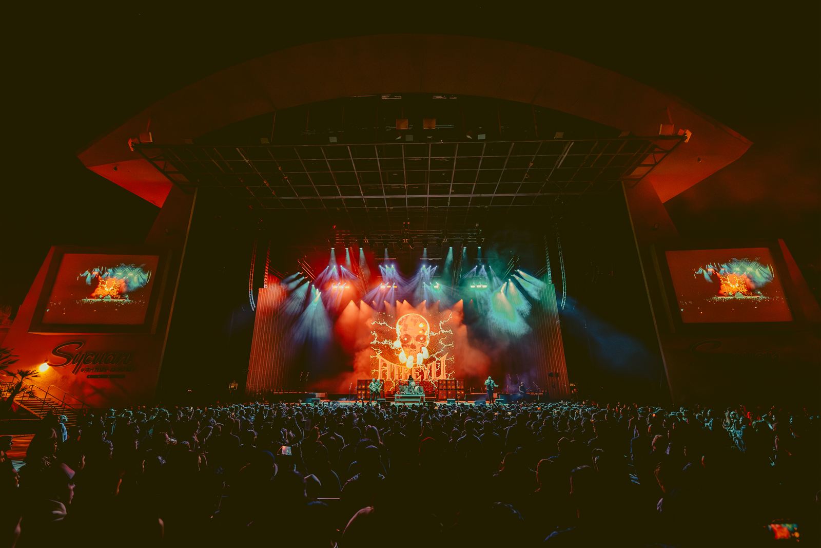 Atreyu — We Want Your Misery Tour
